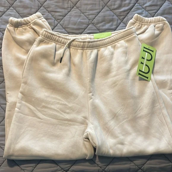 Women’s casual baggy fleece sweatpants 🆕 NWT - Picture 2 of 4